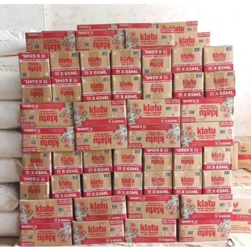 

1 KARTON SANTAN KLATU KELAPA TUA ASLI ( 65ml ×32 )