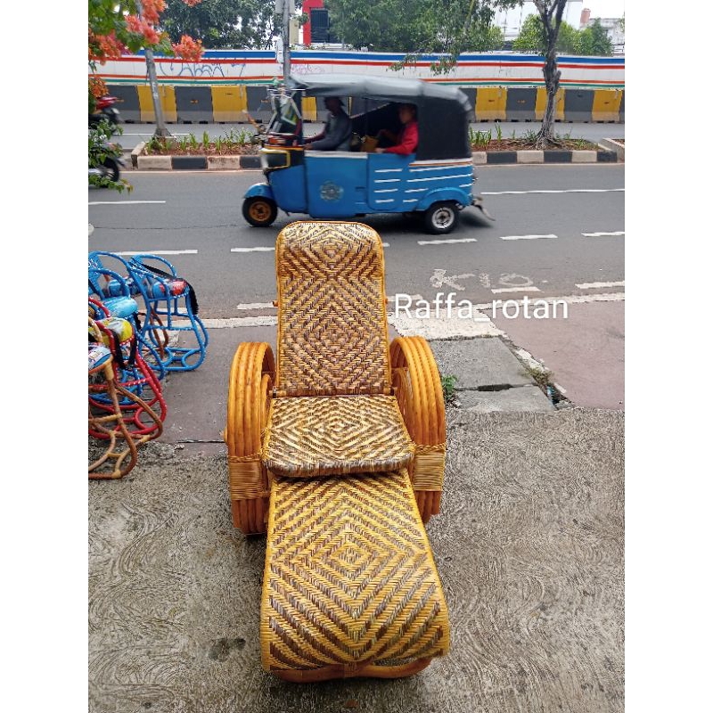 Kursi Santai Rotan Kursi Malas Rotan alami