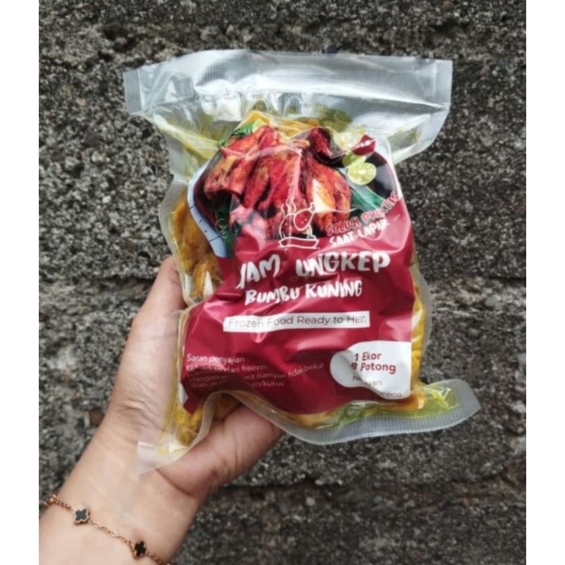 

ayam ungkep 5 potong atau 1/2 ekor