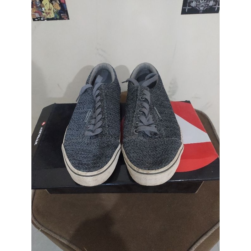 Preloved Sepatu Airwalk