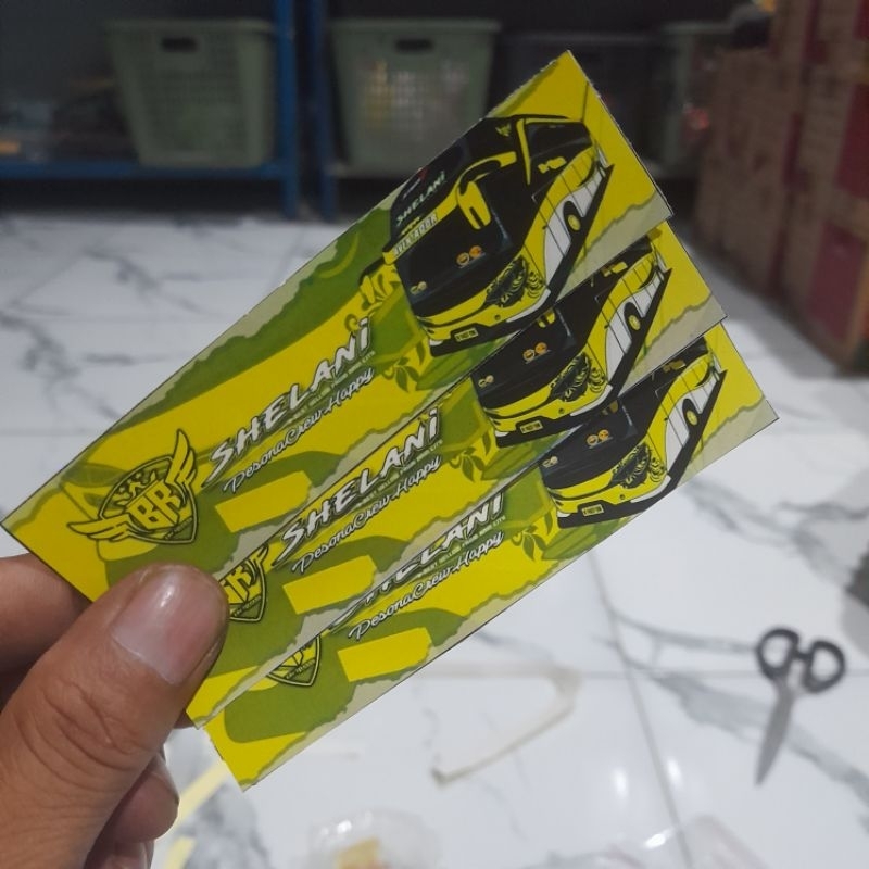 

Terbaru stiker bus shelani isi 9 pcs warna kuning