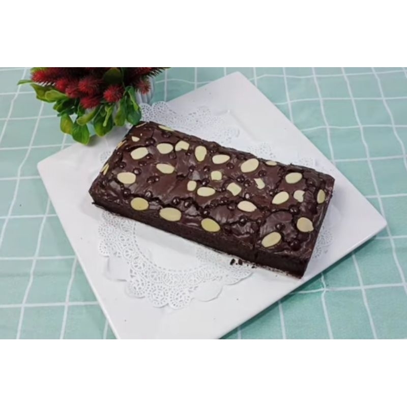 

FUDGY BROWNIES TOPPING