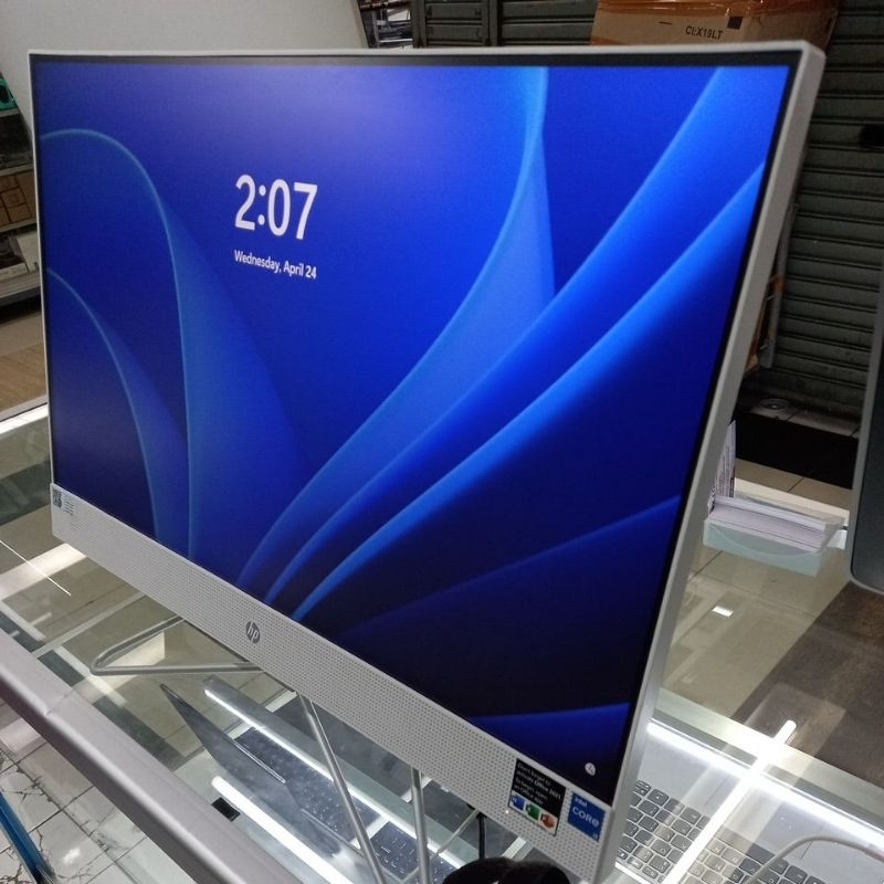 HP AIO 24" core i3-1125G4 Gen11Ram 8GB/512 SSD NVMe
