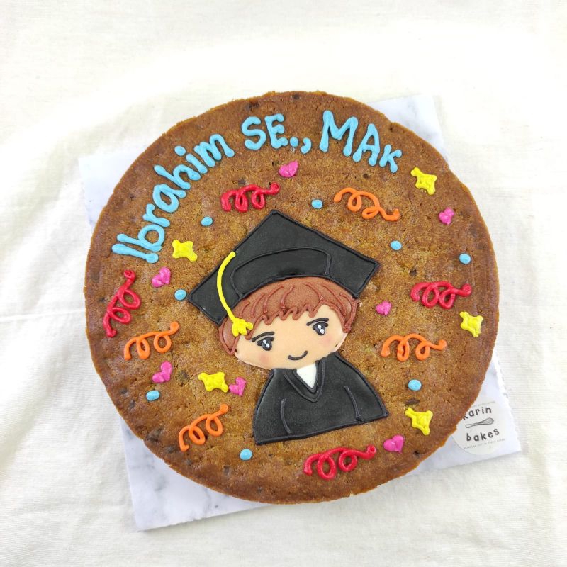 

Giant cookies custom tema wisuda