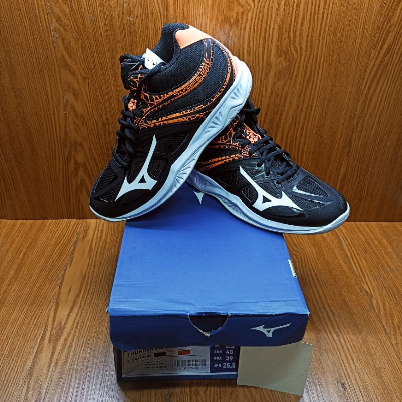 Sepatu Volley Mizuno Thunder Blade 2 MID (Black/White/Orange) 100% ORIGINAL