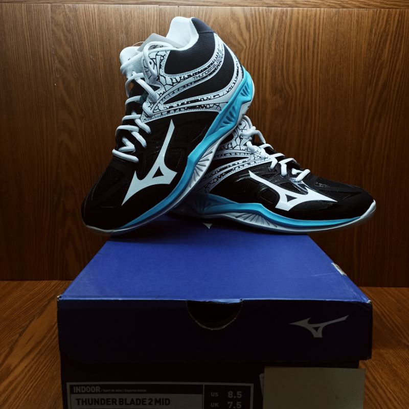 Sepatu Volley Mizuno Thunder Blade 2 MID (Black/White/Blue) 100% ORIGINAL