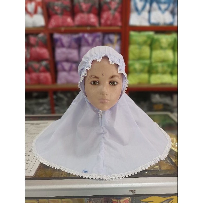 Jilbab  putih sekolah renda kecil