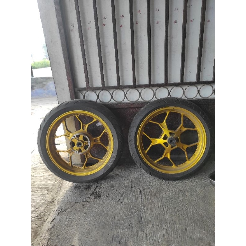 velg original yamaha mt25 r25