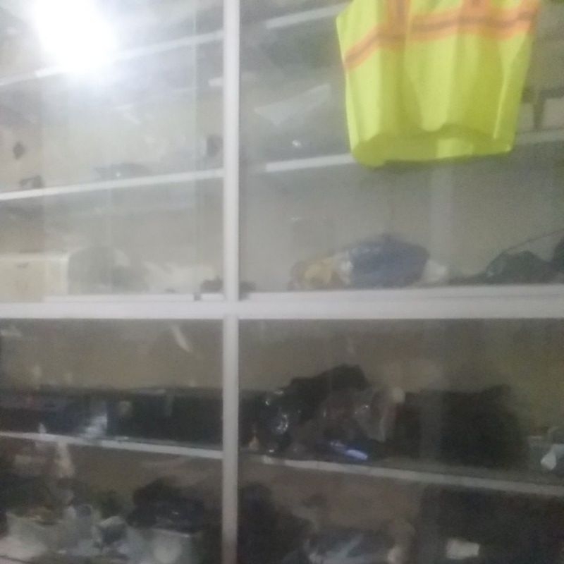 Rak, steling, lemari alumuniumfullkaca