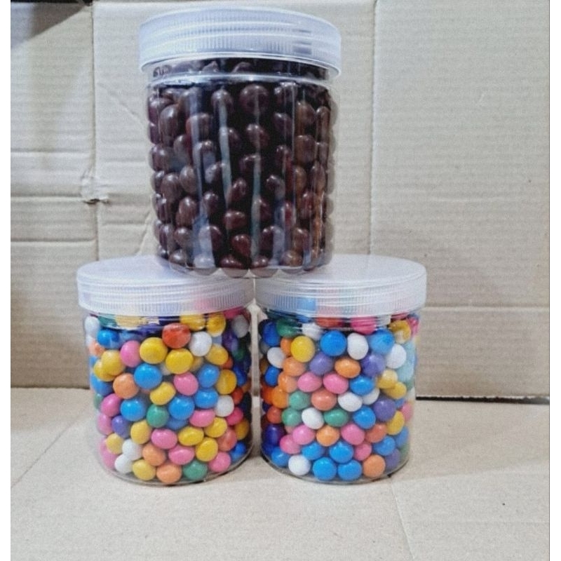 

aneka cemilan toples