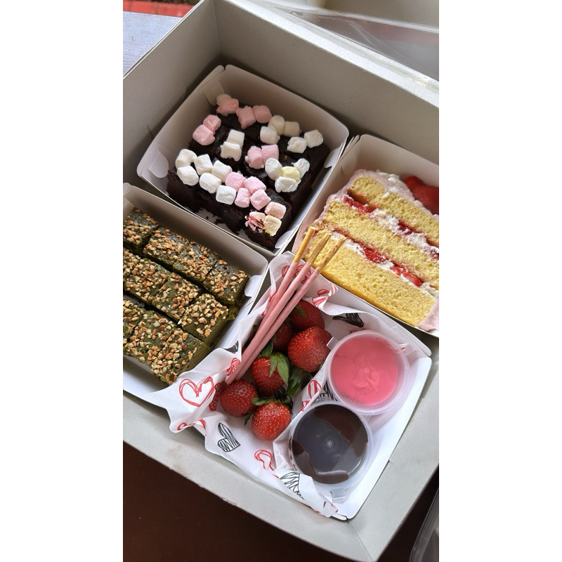 Fudgy Brownies 15x10 cm