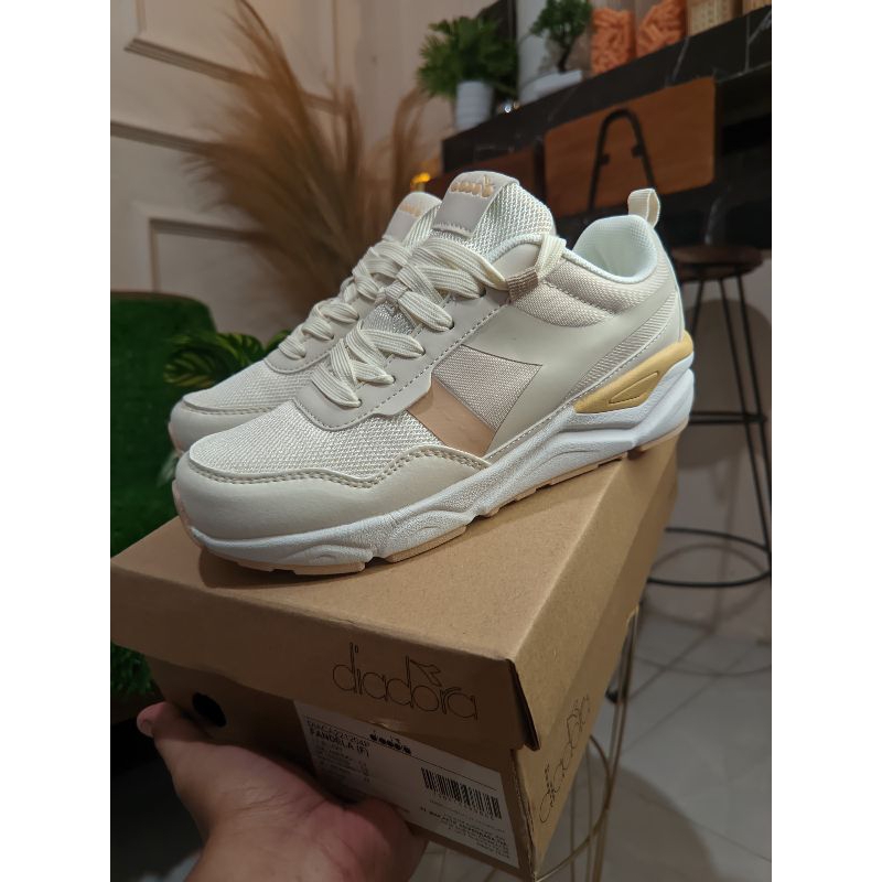 Diadora Fandela woman original 36(22cm)