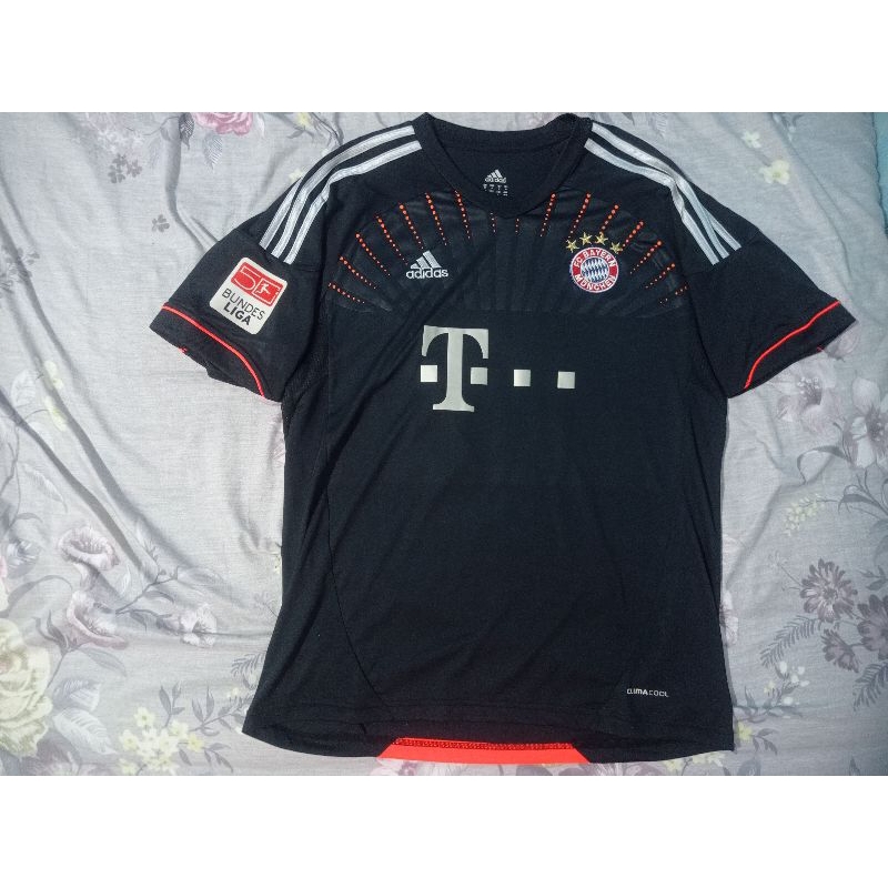 BNWOT Vintage Jersey Bayern Munchen 3rd 2012/2013, Patch 50 tahun Bundesliga Player Name 7-Ribery