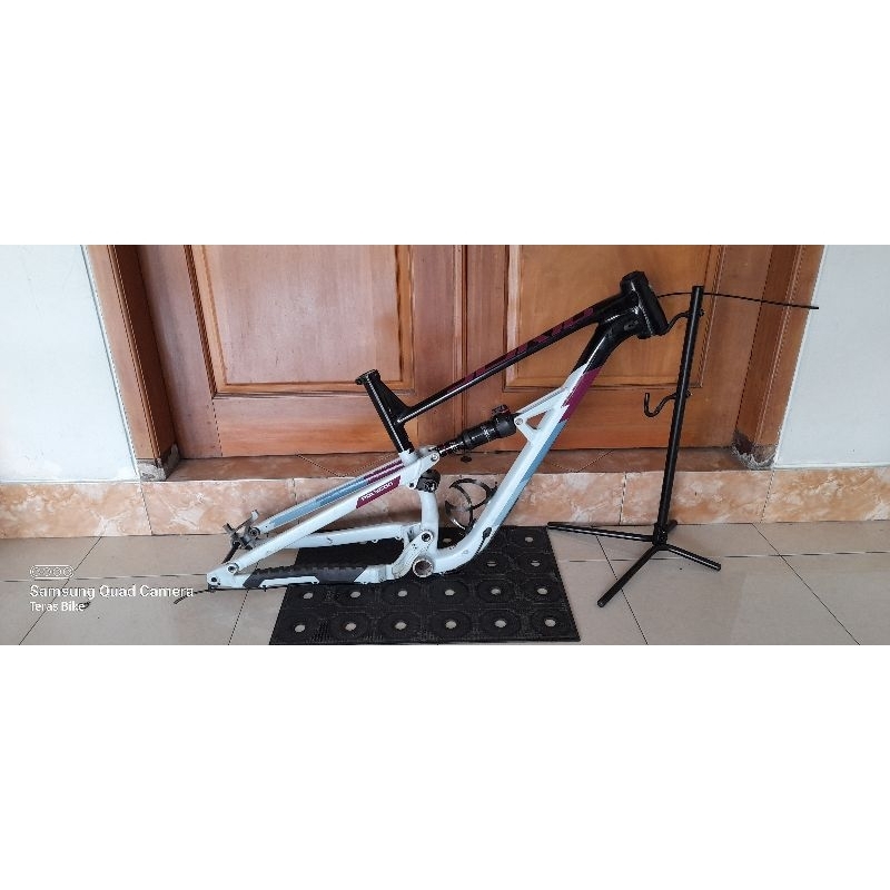 frame polygon siskiu D7 size M 27,5 2021