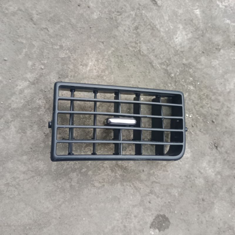 kisi kisi AC Avanza 2012-2015 depan tengah bagian kanan