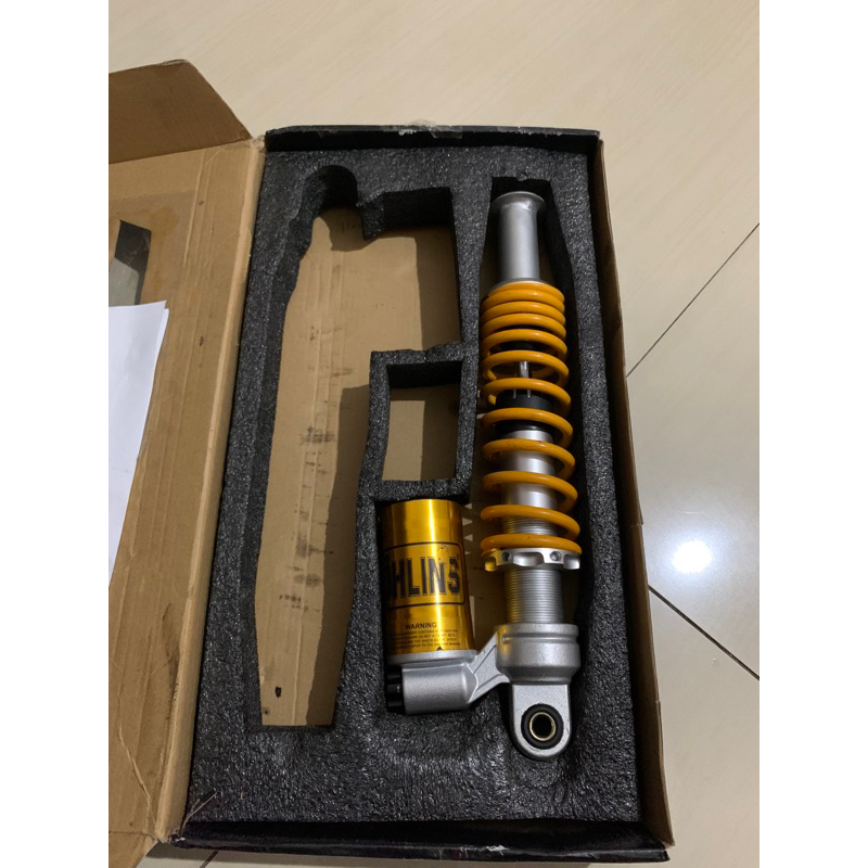 shock belakang replika ohlins untuk vespa matic sprint