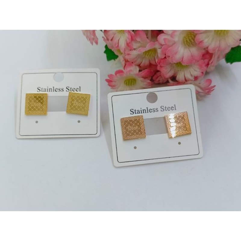 anting GS kotak Dior titanium anti karat tidak luntur