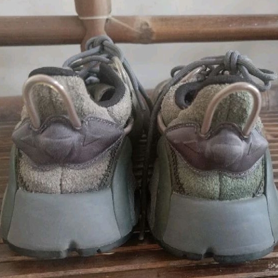 ADIDAS LXCON TRAINERS SZ 41.5