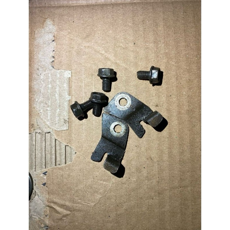 Plat penahan  rantai keteng tiger  revo tirev kamprat megapro primus original copotan