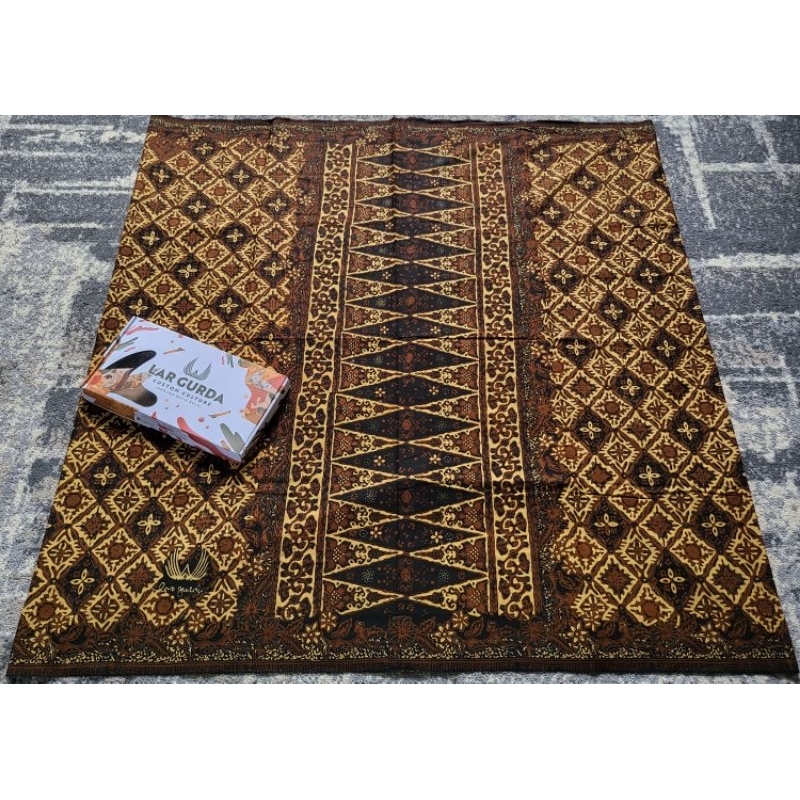 Lar Gurda Original Solo Batik Kesikan
