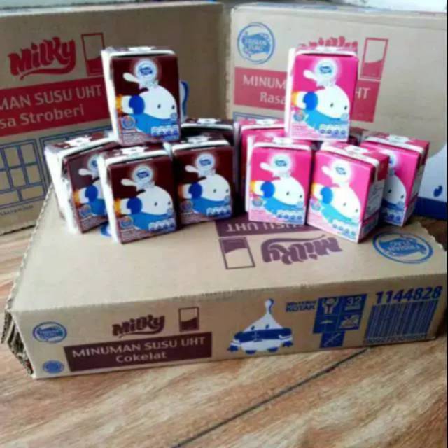 

Frisian Flag UHTM Chocolate dan strawberry Carton Pack