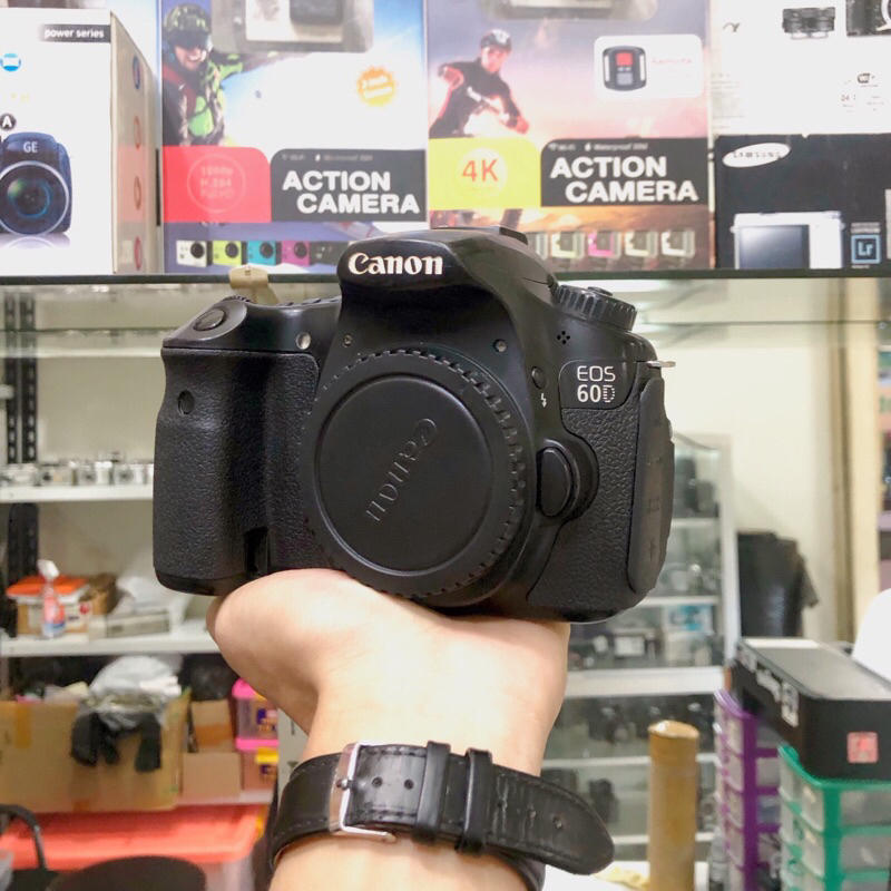 Kamera canon dslr eos 60d body only