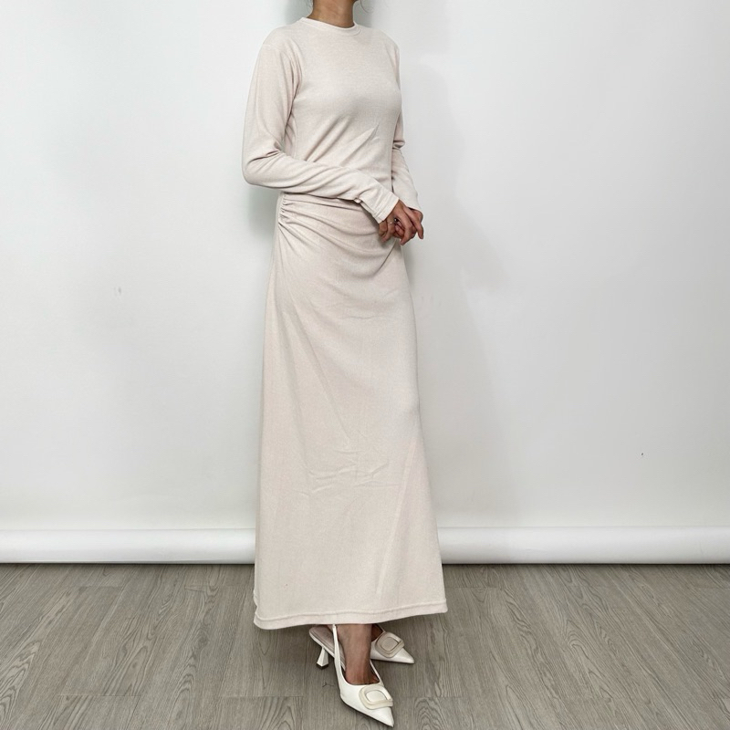 PUFF IT UP — Basic Knit Dress