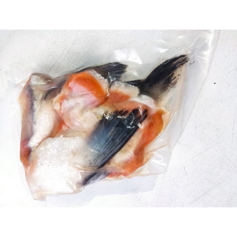 

Rahang Salmon 240-270 gr - Kota Depok