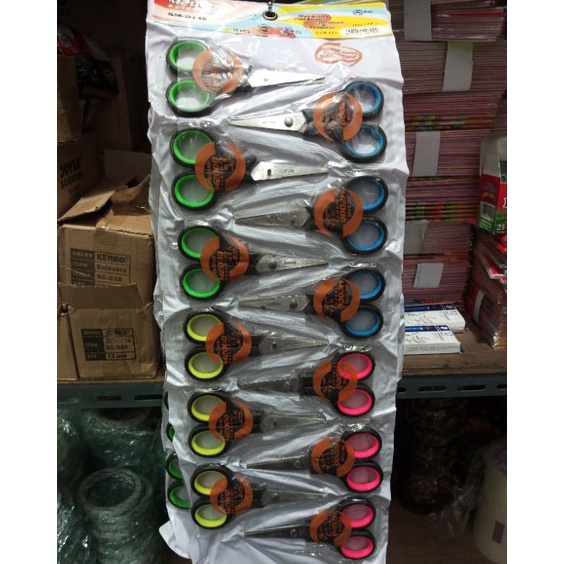 

Gunting Kecil Renceng EmigoEmidio 845 1lbr12pcs ART B3V7