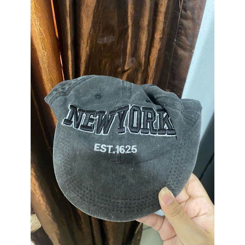 TOPI UNISEX RETRO