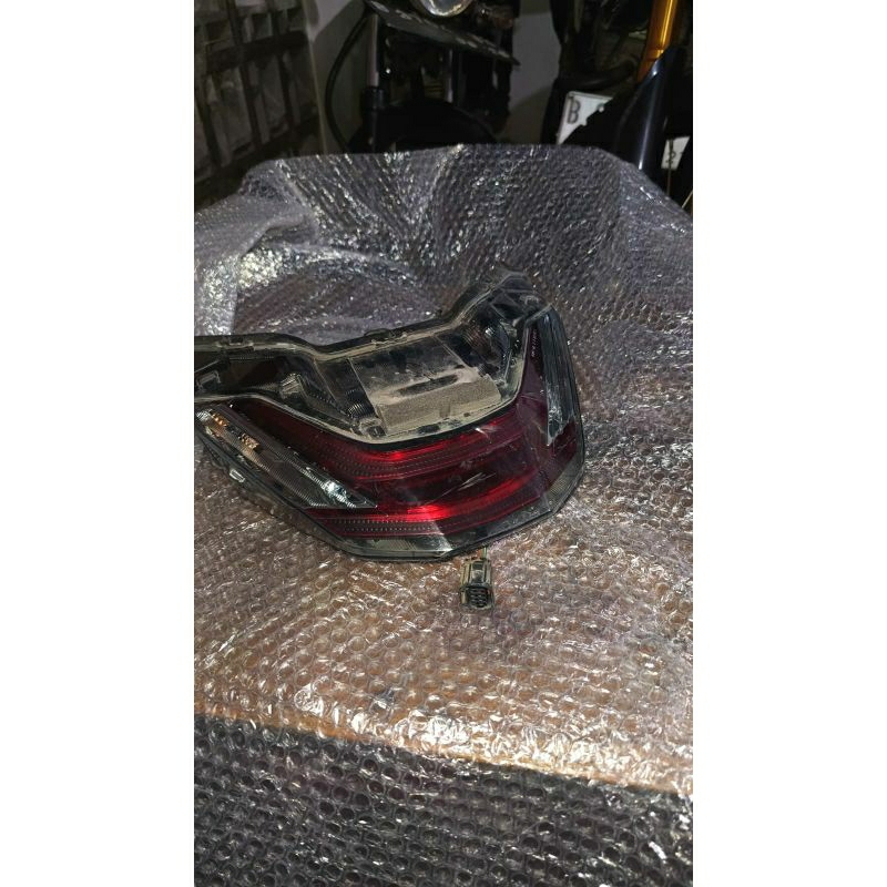 lampu belakang pcx 160