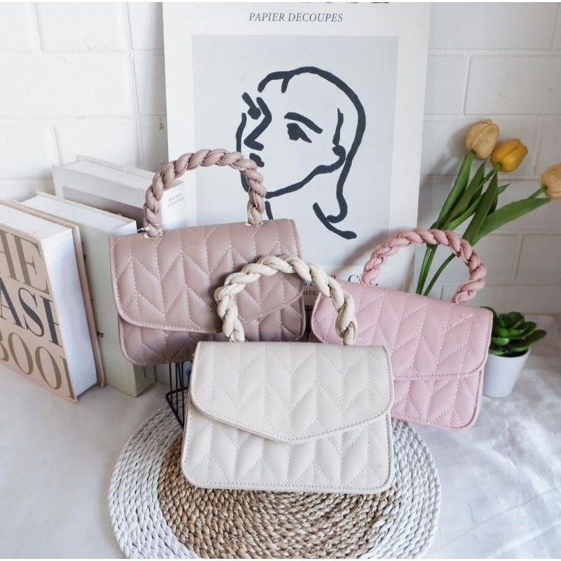 Calvi Bag Tas Selempang Wanita Kekinian Elegant Terbaru Tas Pesta Undangan Kondangan (Warna: Cream, 