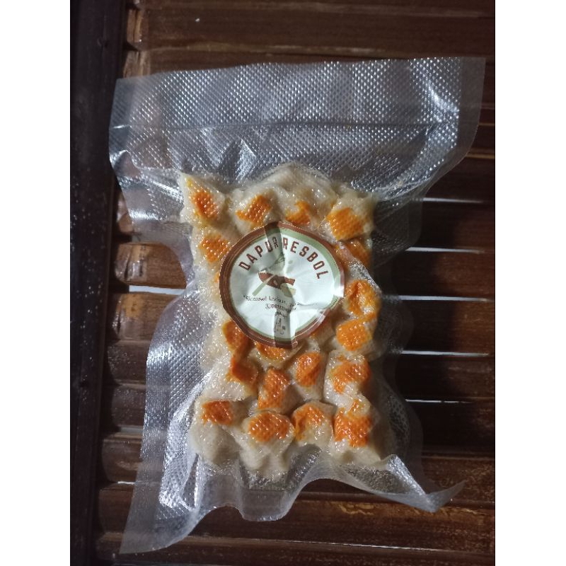 

Dimsum Ayam Frozen (Premium) isi 24 dengan saus bangkok