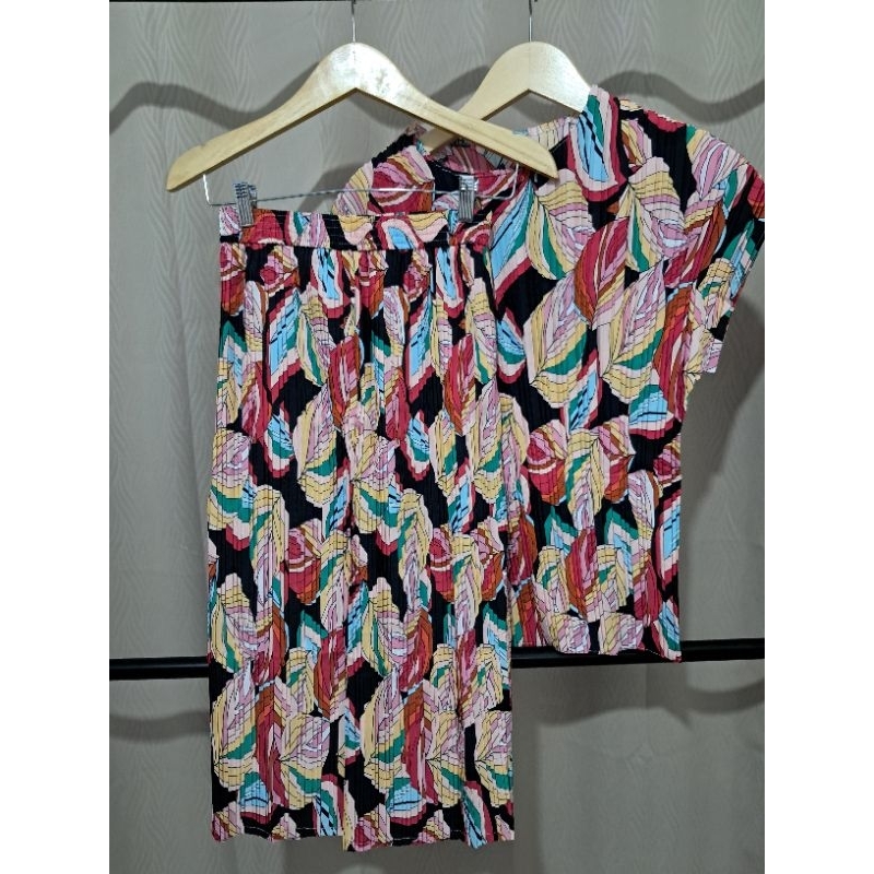 One Set Baju & Celana Plisket Bangkok