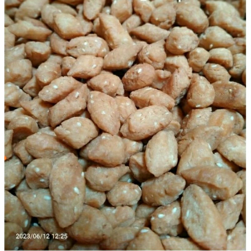 

Ketapang Manis Wijen 500 gr (1/2 kg)