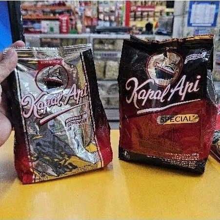 

ED 10.25 - PCS 380GR / 350GR - KOPI KAPAL API BAG BUBUK SPECIAL 115477 - SILVER 105409 / KOPI BUBUK TANPA GULA