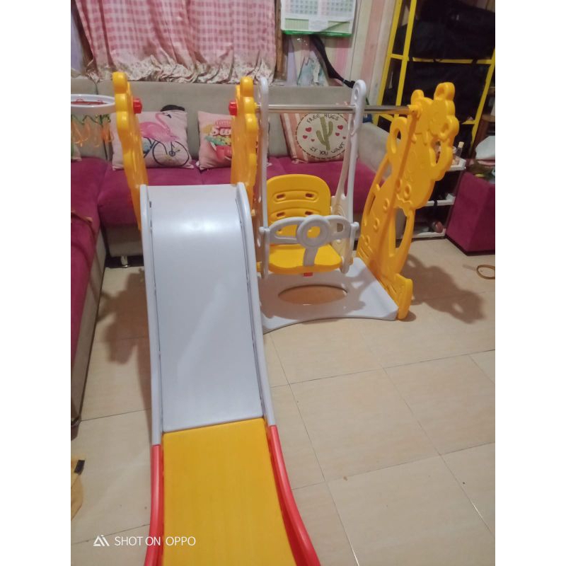 sewa ayunan perosotan koala labeille