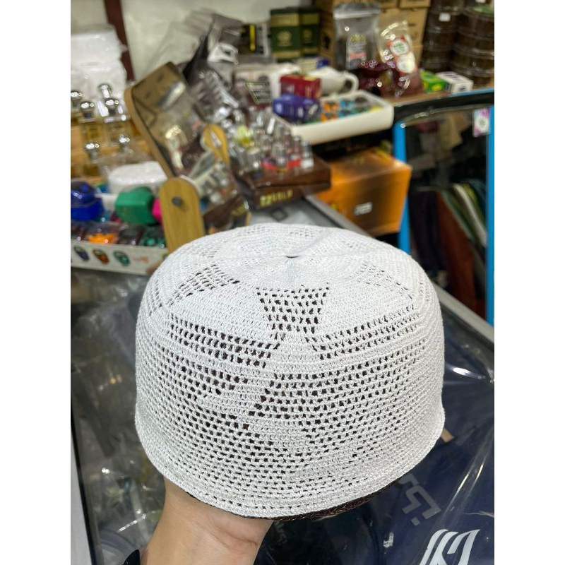 kupiah rajut yaman / peci rajut hadramy ori