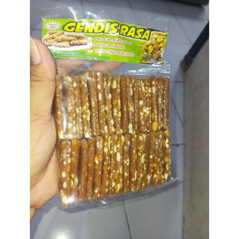 

Ting Ting Kacang Karamel Manis Gurih Kemasan Premium 250 Gram