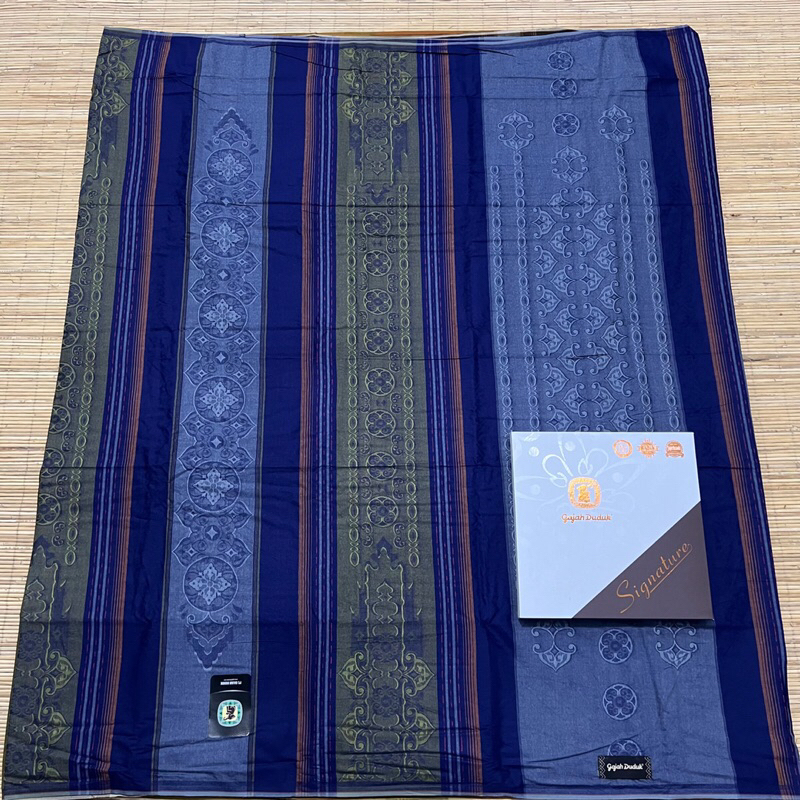 sarung gajah duduk SIGNATURE