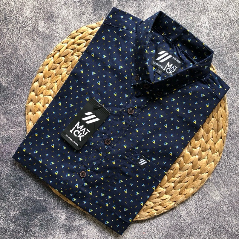 Kemeja printing /kemeja surfing distro motif daun bunga pantai pria Terpopuler