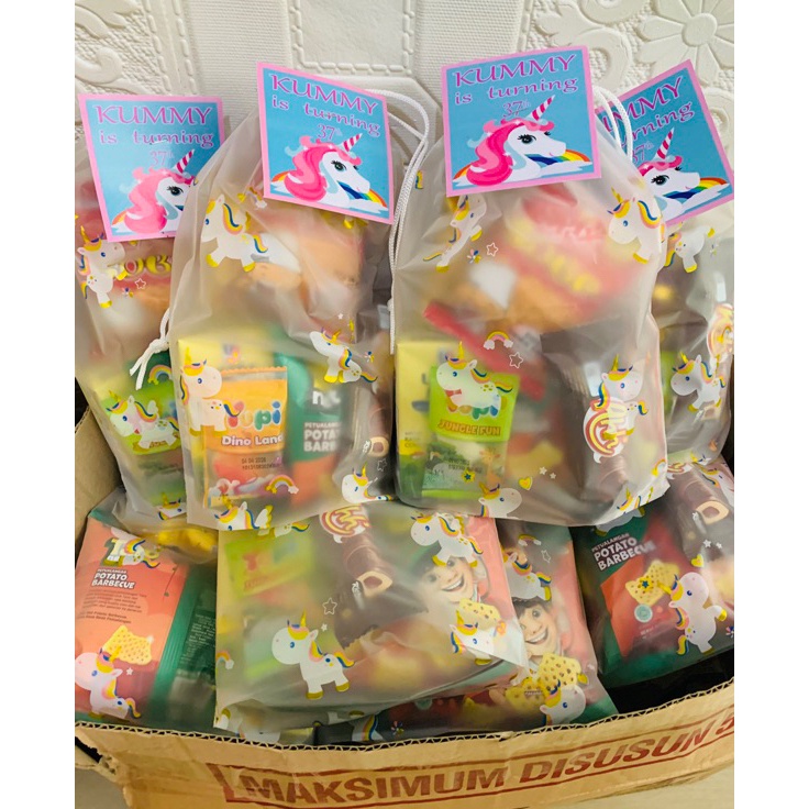 

Belanja disini paket snack ulang tahun tas