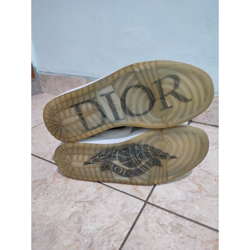 NIKE AIR JORDAN 1 RETRO HIGH DIOR