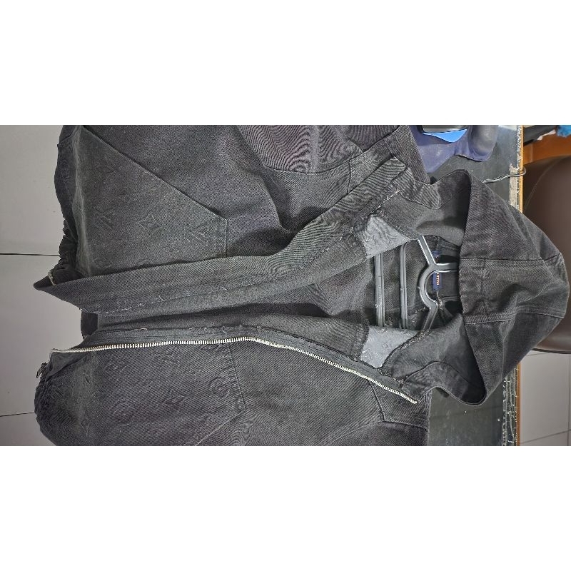 Jaket Monogram Louise Vuitton