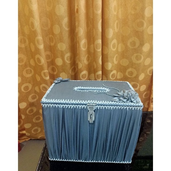 

KODE B1U4 kotak angpao bahan kayu