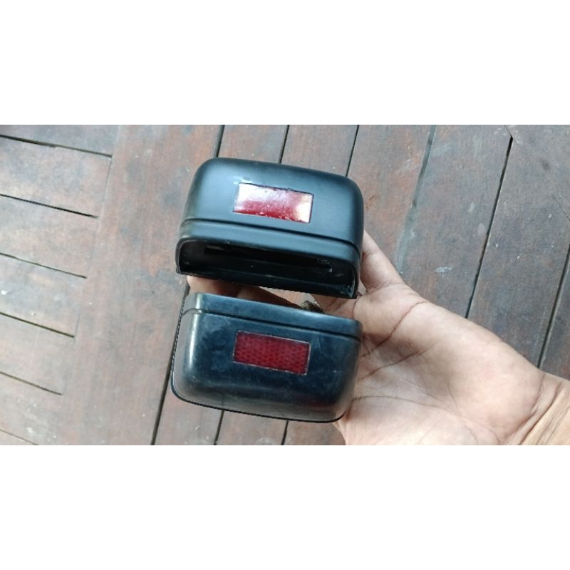 lampu plat nomer suzuki forsa