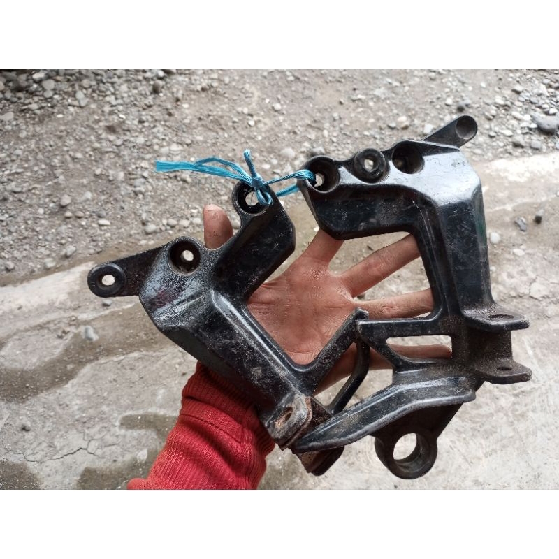 PUSTEP BELAKANG YAMAHA JUPITER Z1, FOTO STEP JUPITER Z1, JUPITER Z 1