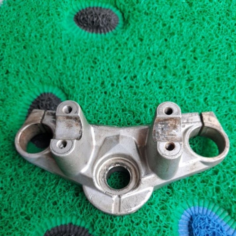 segitiga atas yamaha vixion new original chemco YIMM