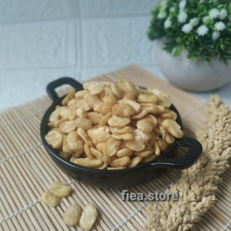 

KACANG KORO KUPAS 250 GRAM / KACANG KORO ORIGINAL Cemilan Gurih dan Renyah