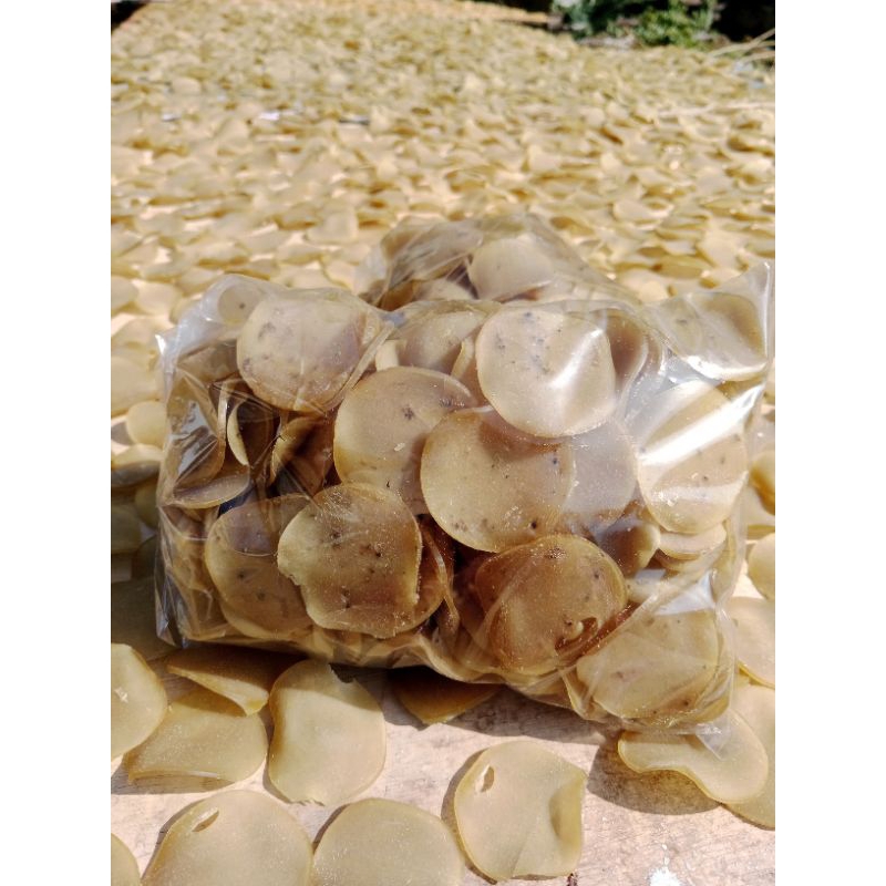 

kerupuk kupang 500gr(gurih&renyah)kerupuk/camilan/bawang/kupang